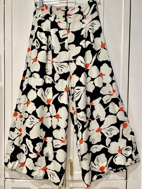 Modcloth Pants - ModCloth High Rise Wide Leg Cropped Palazzo Pants Floral Print Size 4